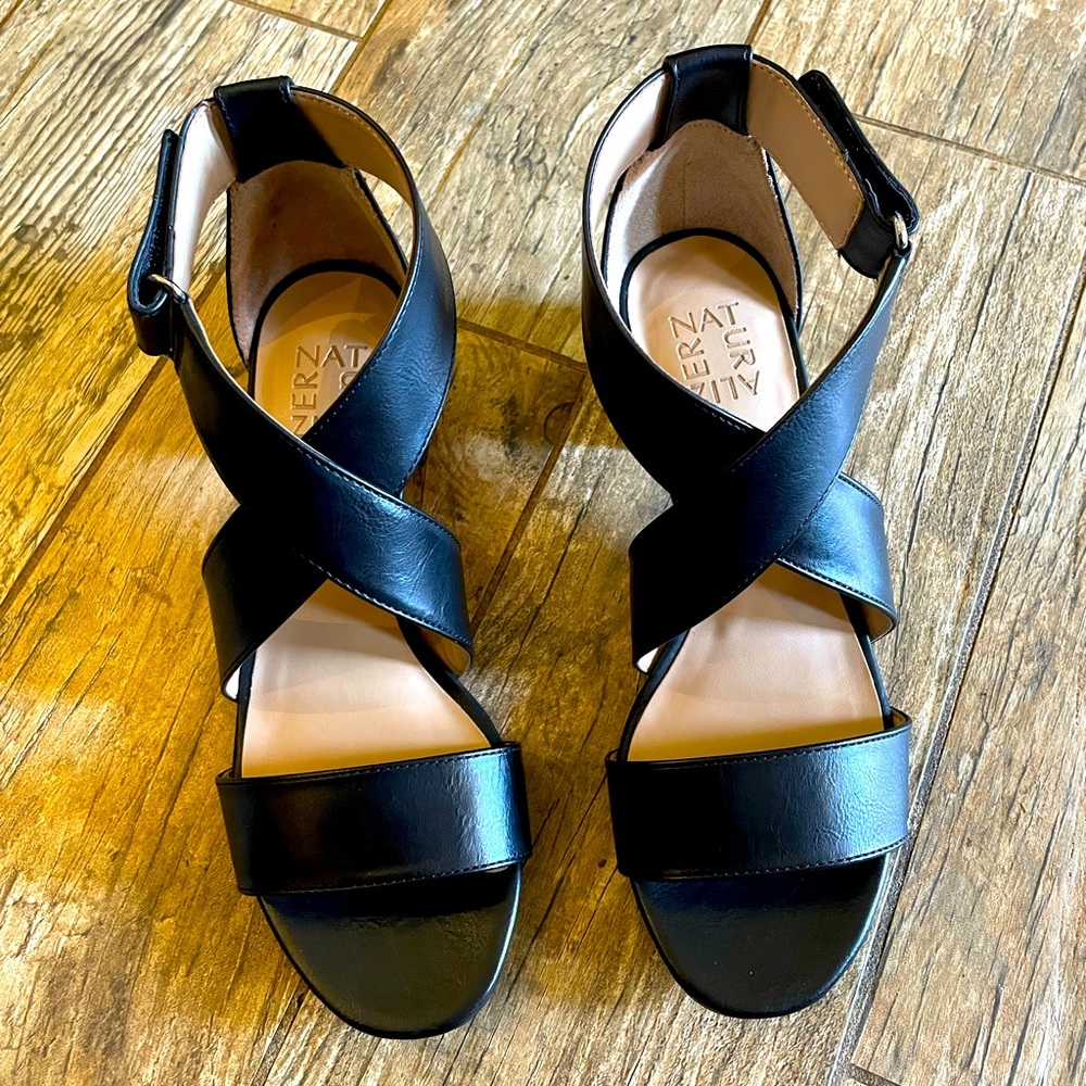Brand new, never worn, Naturalizer Sandals, 7 M, Black
